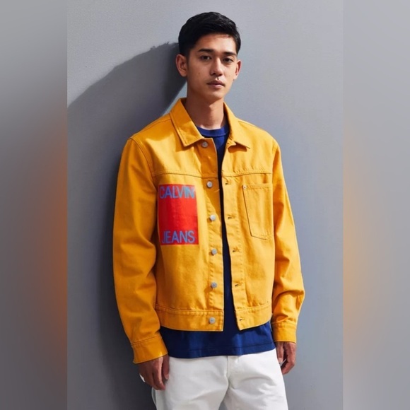 Calvin Klein Jeans Men’s 1-Pocket Denim Trucker Jacket in Golden Yellow Sz XL - Picture 1 of 15